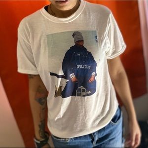 Tupac graphic tee.